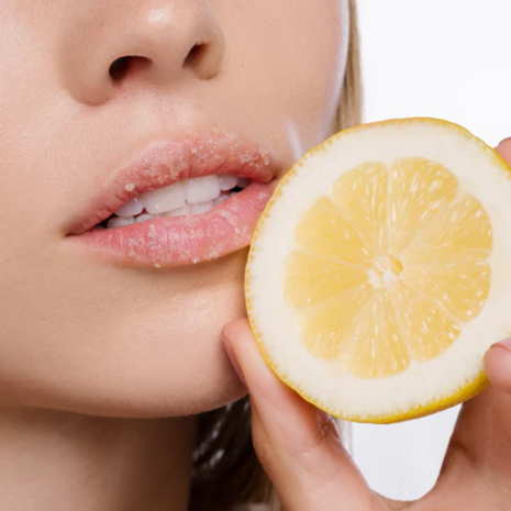 Jeffree Star Cosmetics Jeffree Star Cosmetics Velour Lip Scrub Lemon Icebox Cookie Jeffree Star Cosmetics Jeffree Star Cosmetics Velour Lip Scrub Lemon Icebox Cookie