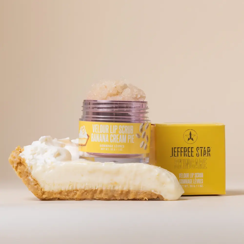 Jeffree Star Cosmetics Jeffree Star Cosmetics Velour Lip Scrub Banana Cream Pie Jeffree Star Cosmetics Jeffree Star Cosmetics Velour Lip Scrub Banana Cream Pie