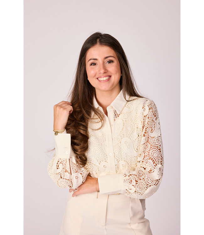 Lolo lace blouse
