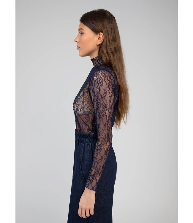 Alibely lace top