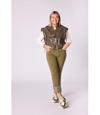 Alma mouwloos vest in vegan leather