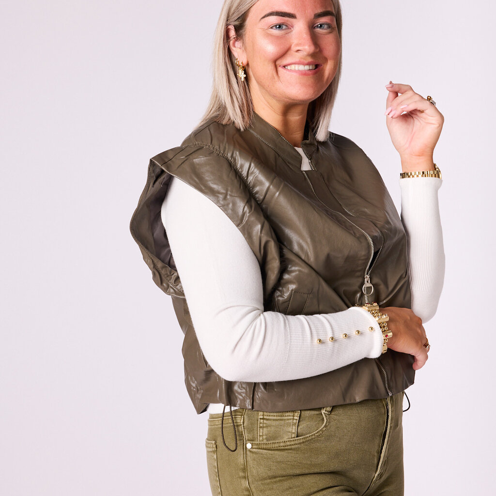 Alma mouwloos vest in vegan leather