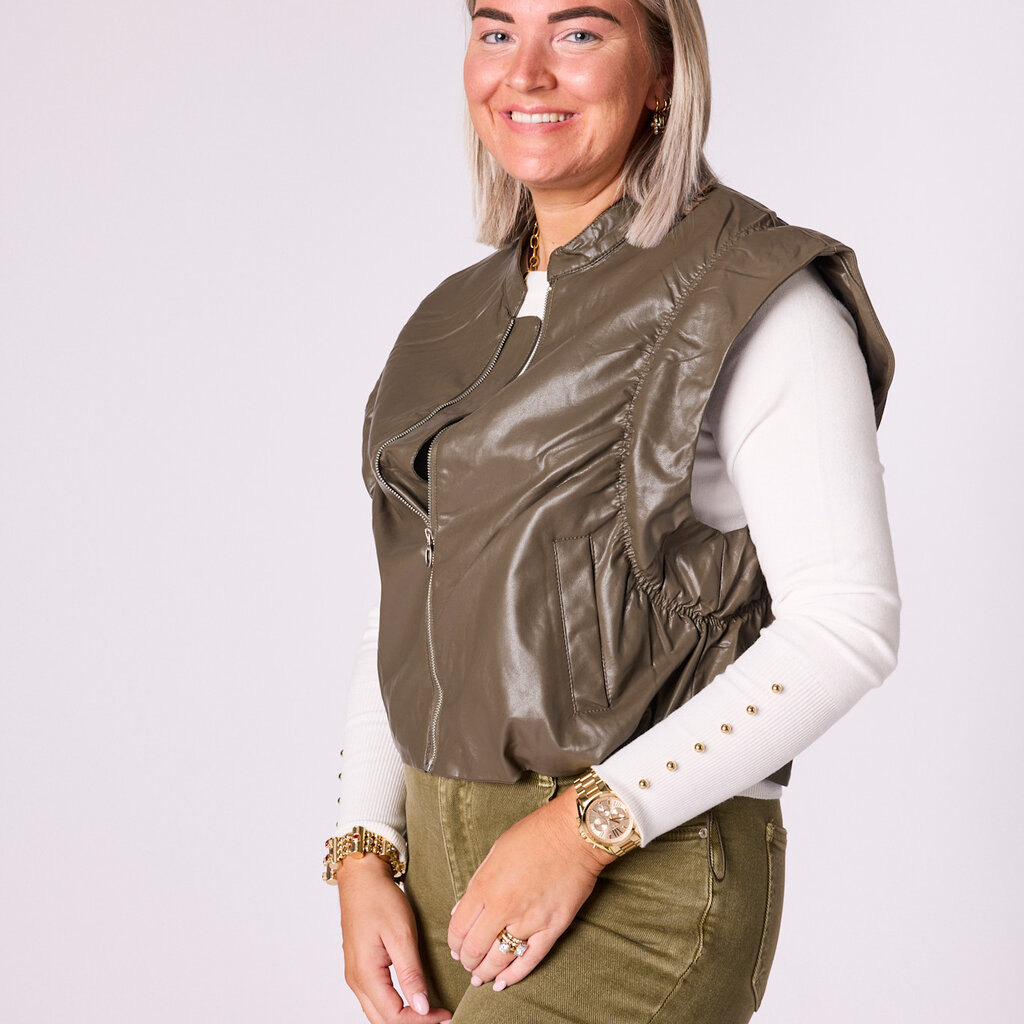 Alma mouwloos vest in vegan leather