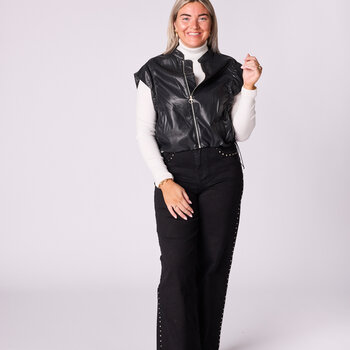 Alma  mouwloos vest in vegan leather