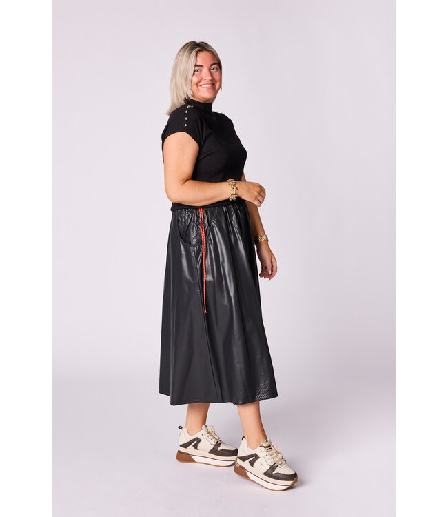 Eva skirt in vegan leather