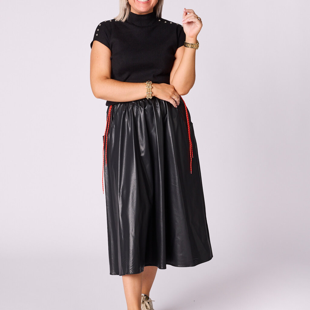 Eva skirt in vegan leather