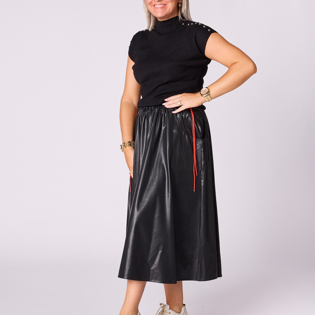 Eva skirt in vegan leather
