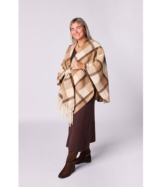 Adella poncho