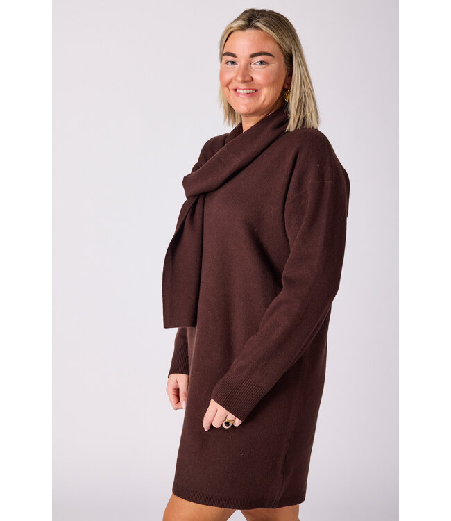 Calinda knitted dress