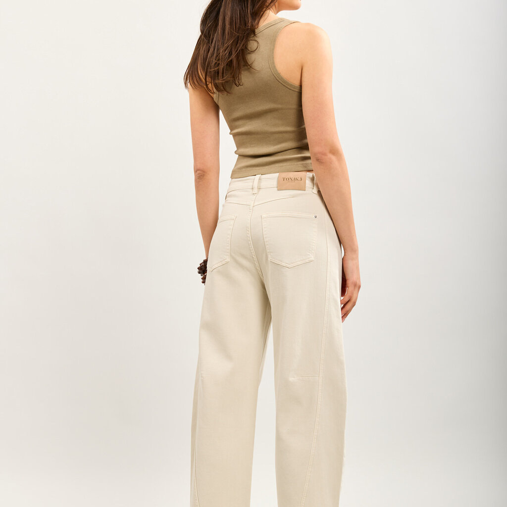 Tess barrel jeans