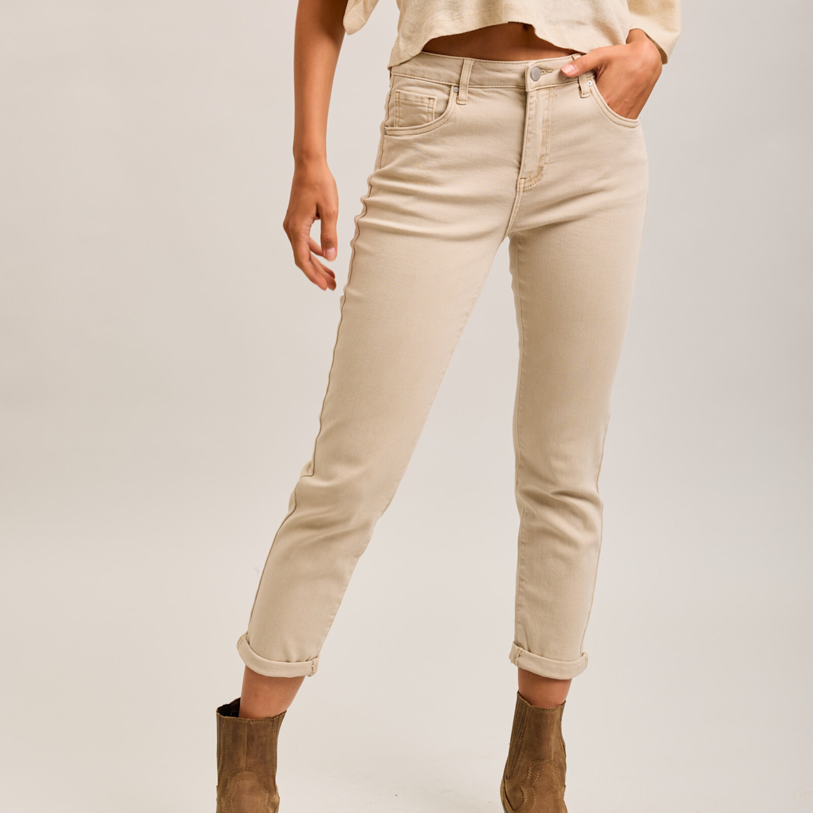 Beige momfit Toxik3