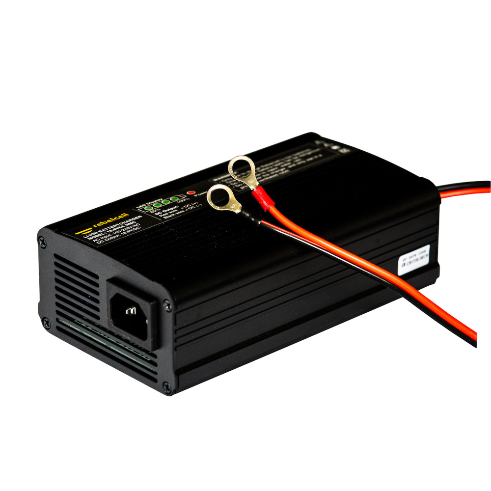 Rebelcell ACCULADER 16.8V8A LI-ION - VOOR 12V50 LI-ION ACCU 16.8 VOLT