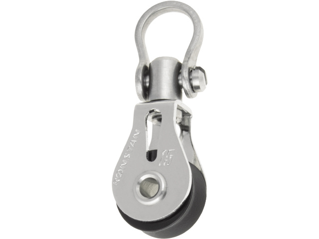 Ronstan RF15100 single block. swivel shackle head