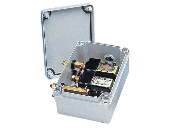 Lewmar Control Box