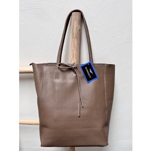 Lundholm Odense – Women's Leather Shopper with Zip – Dark Brown Lundholm Odense – Women's Leather Shopper with Zip – Dark Brown