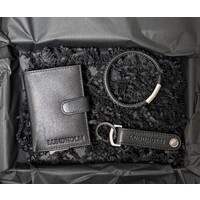 Lundholm heren cadeau set brievenbus geschenkdoos - mannen cadeautjes leren pasjeshouder - RFID creditcardhouder safe - cadeau voor man - geschenk voor mannen - leren armband bieropener sleutelhanger luxe cadeau voor man - portefeuille zwart