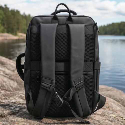 Lundholm Lundholm Rugzak Underseater 40x30x20 - Rugtas Travel Laptoptas 15.6 inch met TSA slot - Reizen Handbagage Koffer als Rugtas - Maximale Inhoud - Cabin Approved - Scandinavisch Design Zwart
