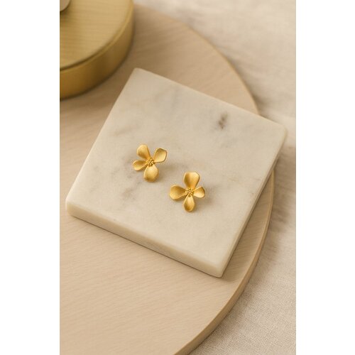 Lundholm Lundholm Luxe 925 Sterling Zilver Gold Plated Kleine Oorbellen Dames Bloem - Gouden Oorknopjes Bloemen Design Minimalistisch - Vrouwen Cadeautjes - Cadeau voor Vriendin - Scandinavisch Design
