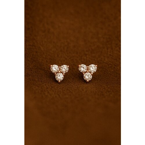 Lundholm Lundholm Luxe 925 Sterling Zilver Studs Oorbellen Oorstekers Zilver Zirkonia 4 mm Driehoek Oorknopjes