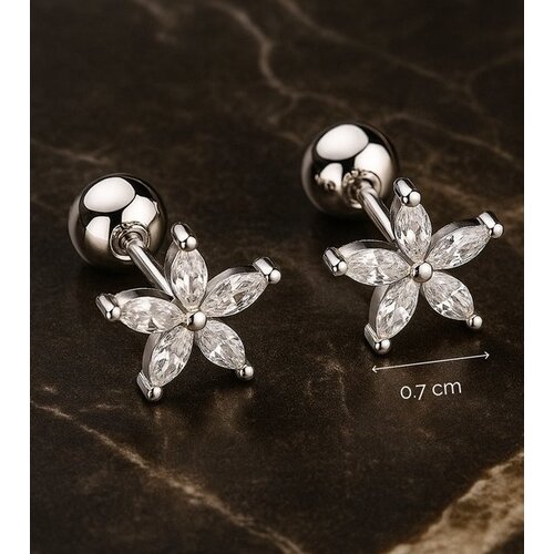 Lundholm Lundholm Luxe 925 Sterling Zilver Kleine Oorbellen Dames Bloem - Zilveren Oorknopjes Bloemen Design Minimalistisch - Vrouwen Cadeautjes - Scandinavisch Design