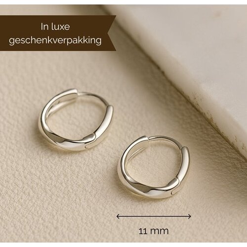 Lundholm Lundholm 925 Sterling Zilver Luxe Oorbellen Dames - Zilveren Oorbellen Minimalistisch Geometrisch Design - Vrouwen Cadeautjes - Scandinavisch Design
