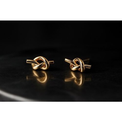 Lundholm Lundholm Oorknopjes Dames – Premium Stainless Steel – 18K Goud Verguld – Kleine Platte Knoop Oorbellen Goudkleurig (0.6 x 1.2 cm) Luxe Geschenkverpakking – Perfect Cadeau voor Vrouw
