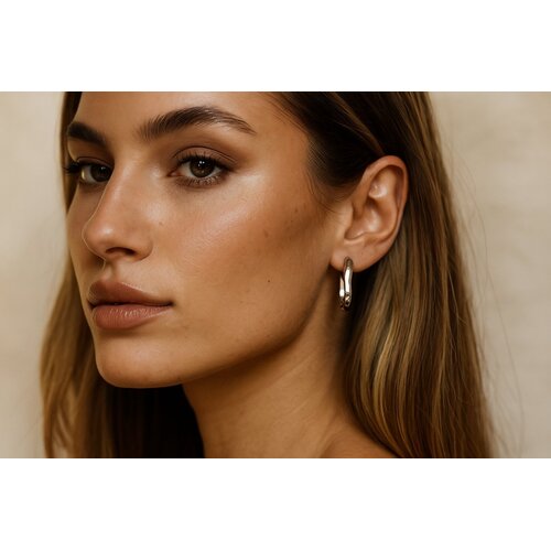 Lundholm Lundholm Luxe Oorbellen Zilverkleurig - Premium Stainless Steel Oorringen Zilver - Minimalistisch Elegant - Vrouwen Cadeautjes Tip - Scandinavian Design