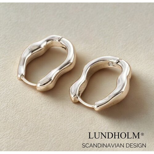 Lundholm Lundholm Luxe Oorbellen Zilverkleurig - Premium Stainless Steel Oorringen Zilver - Minimalistisch Elegant - Vrouwen Cadeautjes Tip - Scandinavian Design