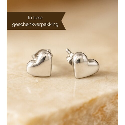 Lundholm Lundholm Kleine Oorknopjes Dames Zilverkleurig Hartje – Premium Stainless Steel Zilverkleurig – Kleine Massieve Hartjes (6 x 8 mm) Oorbellen – Subtiel & Elegant