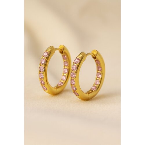 Lundholm Lundholm Gold Plated Luxe Oorbellen Dames Allergievrij - Oorringen Zirkonia Steentjes Roze - Premium Stainless Steel Waterproof & Hypoallergeen - Vrouwen Cadeautjes kerst kadootje - Scandinavisch Design