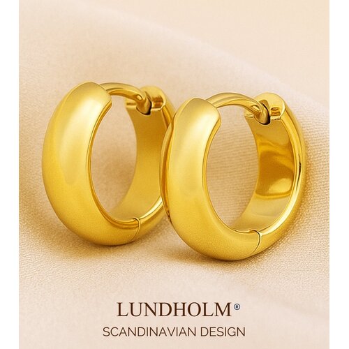 Lundholm Lundholm Oorringen Dames Goudkleurig - Premium Stainless Steel Gold Plated - Kleine Brede Oorbellen (1.3 cm) - Classy & Elegant - Luxe Geschenkverpakking
