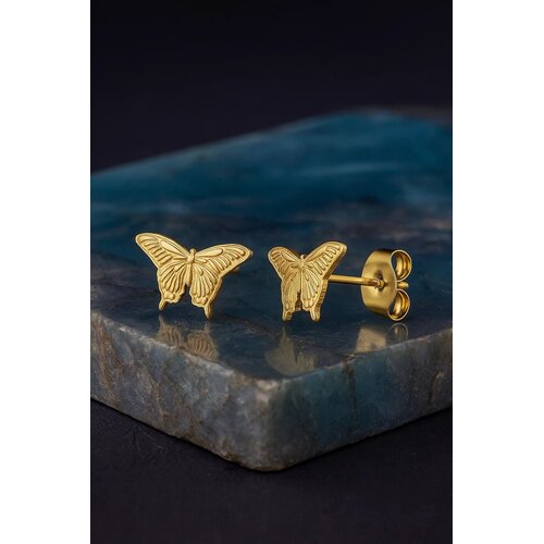 Lundholm Lundholm Oorknopjes Dames Vlinder - Premium Stainless Steel Gold Plated - Oorbellen Goudkleurig Klein - Kerstcadeautje voor haar, vrouwen cadeautjes tip - Scandinavisch Design