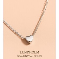 Lundholm Luxe Ketting Dames Hartjes Hanger Zilverkleurig– Premium Stainless Steel – Vrouwen Cadeautjes – 50 cm – Scandinavisch Design – Cadeau voor Vrouw