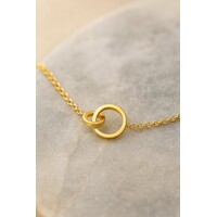 Lundholm Ketting Dames Goudkleurig – Premium Stainless Steel – Verbonden Ringen Hanger – 39 + 5 cm – Subtiel & Elegant – Luxe Geschenkverpakking