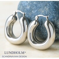 Lundholm Oorbellen Dames – Premium Stainless Steel grote oorringen – Zilverkleurige Dikke Oorringen (3,4 × 3,2 cm) – Hol & Licht – Waterproof & Hypoallergeen – Inclusief Luxe Geschenkverpakking