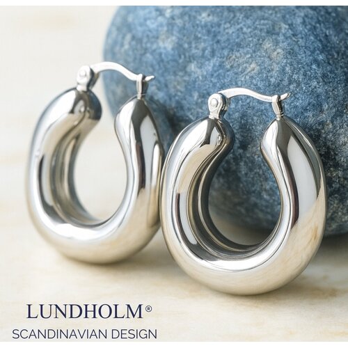 Lundholm Lundholm Oorbellen Dames – Premium Stainless Steel grote oorringen – Zilverkleurige Dikke Oorringen (3,4 × 3,2 cm) – Hol & Licht – Waterproof & Hypoallergeen – Inclusief Luxe Geschenkverpakking Lundholm Lundholm Oorbellen Dames – Premium Stainless Steel grote oorringen – Zilverkleurige Dikke Oorringen (3,4 × 3,2 cm) – Hol & Licht – Waterproof & Hypoallergeen – Inclusief Luxe Geschenkverpakking