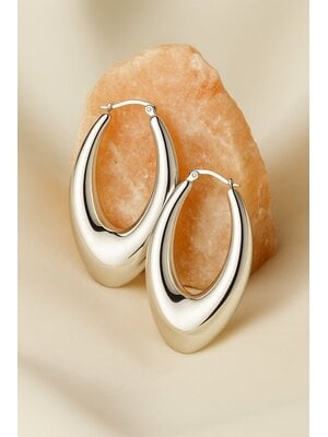 Lundholm Lundholm Oorringen Dames Zilverkleurig jewellery – Premium Stainless Steel – Grote Statement Hoops (6 x 3.5 cm) Oorbellen Groot Feest – Elegant, Modern & Luxe – Geschenkverpakking Lundholm Lundholm Oorringen Dames Zilverkleurig jewellery – Premium Stainless Steel – Grote Statement Hoops (6 x 3.5 cm) Oorbellen Groot Feest – Elegant, Modern & Luxe – Geschenkverpakking