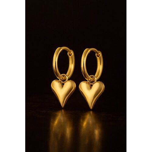 Lundholm Lundholm Luxe Oorringen Dames – Premium Stainless Steel Jewellery Gold Plated – Oorbellen met Hartjes Hanger (2,8 × 1,6 cm)  - Saltrup Serie