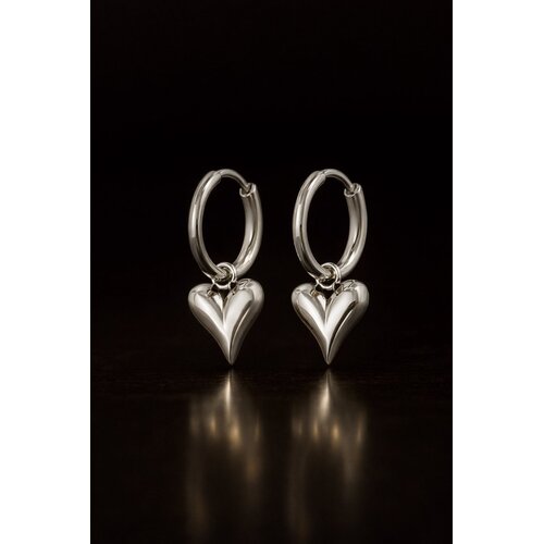 Lundholm Lundholm Luxe Oorringen Dames – Premium Stainless Steel Jewellery Gold Plated – Oorbellen met Hartjes Hanger (2,8 × 1,6 cm)  - Saltrup Serie