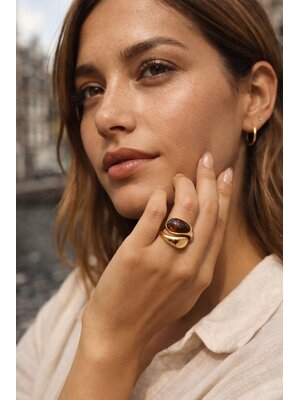 Lundholm Lundholm Luxe Ring Dames Tijgeroog Statement Ring Goud - Premium Stainless Steel - Verstelbare Ring Tijger Oog Bruin - Vrouwen Cadeautjes - Tiger Serie - Scandinavisch Design