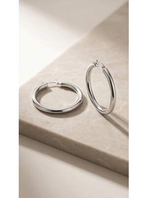Lundholm Lundholm Oorbellen Dames Zilverkleurige Hoops - Creole Dames Oorringen Zilvere kleurig - Premium Stainless Steel Jewellery - my Eefje serie - Minimalistische oorringen 3 cm diameter - Vrouwen cadeautjes verjaardag