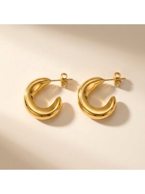 Lundholm Lundholm Oorknopjes Dames Goudkleurig Jewellery Oorstekers Goud - Premium Stainless Steel Gold Plated - Luxe gouden Oorbellen (1.35 cm) - Elegant Cadeau Vrouw My Sol Serie - verjaardag cadeau vrouw - Luxe Geschenkverpakking