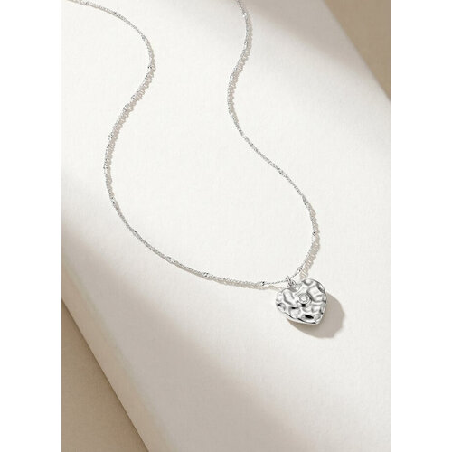 Lundholm Lundholm Monica ketting dames zilverkleurig – hartjes ketting met strass steentje 38 + 5 cm – premium stainless steel – Monica serie – Scandinavisch design – sieraden cadeau voor haar