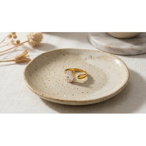 Lundholm Lundholm Lenore ring dames goudkleurig – premium stainless steel 2.5 micron PVD gold plated waterproof hypoallergeen – Lenore serie – Scandinavisch design – sieraden cadeau voor haar