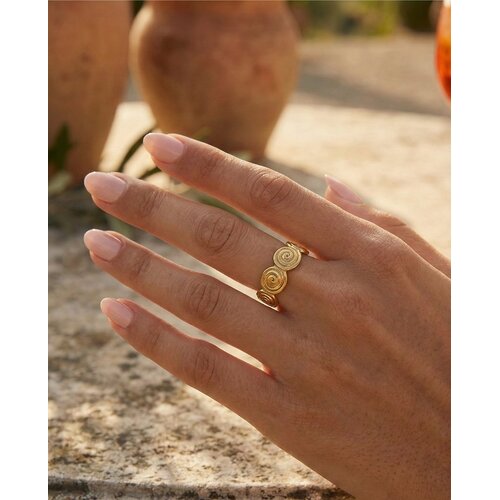 Lundholm Lundholm Merel ring dames goudkleurig – premium stainless steel 2.5 micron PVD gold plated waterproof hypoallergeen – Merel serie – Scandinavisch design – sieraden cadeau voor haar