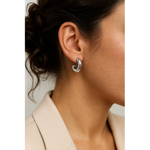 Lundholm Lundholm Rylin oorbellen dames zilverkleurig – 1,8 cm – premium stainless steel – Rylin serie – Scandinavisch design – sieraden cadeau voor haar