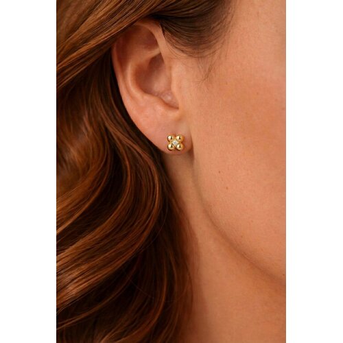 Lundholm Lundholm Melle oorbellen dames zilverkleurig – 0,6 x 0,6 cm – premium stainless steel 2.5 micron PVD gold plated waterproof hypoallergeen – Melle serie – Scandinavisch design – sieraden cadeau voor haar