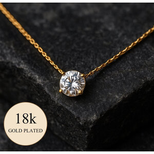 Lundholm Minimalistische Halskette mit Zirkonia-Anhänger – Goldfarben Lundholm Minimalistische Halskette mit Zirkonia-Anhänger – Goldfarben