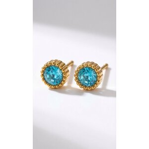 Lundholm Emi – Zirkonia Oorknopjes Blauw – Goudkleurig Lundholm Emi – Zirkonia Oorknopjes Blauw – Goudkleurig