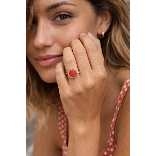 Lundholm Lundholm luxe Ring Dames Goud Kleurig met Natuur Steen Rood Vintage - Verstelbare Ring One Size - Verstelbare Cuff Ring met Grote Natuursteen – Gold Plated PVD Elfride Serie